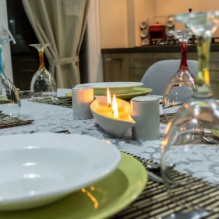 180° View Luxury Flat